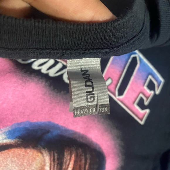 black graphic t from Carrie underwood - Picture 2 of 4